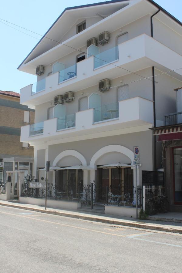 ג'וליאנובה Hotel Solaris מראה חיצוני תמונה